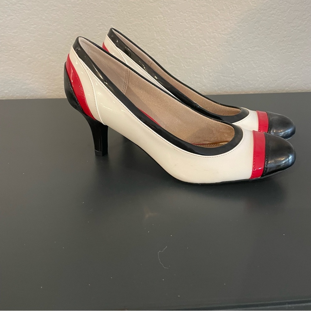 Life Stride Black and Red Heels with Elegant Design